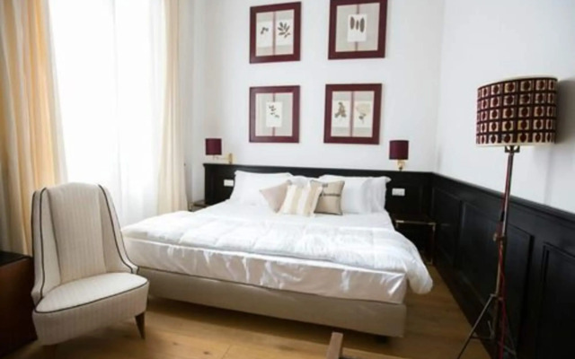 Soprarno Suites