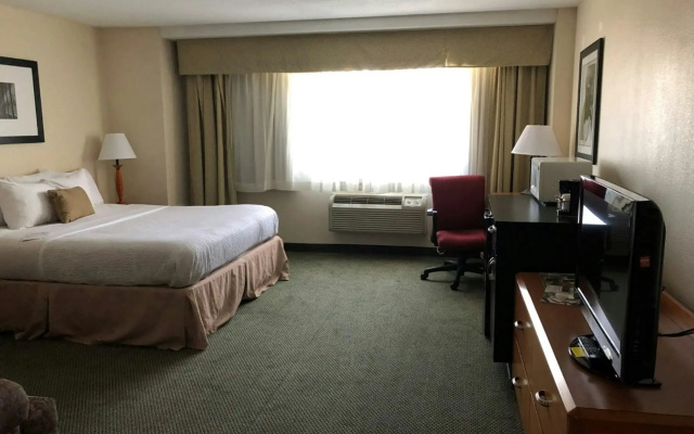 Capital Plaza Hotel