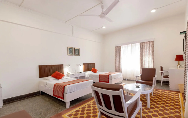 West End Hotel