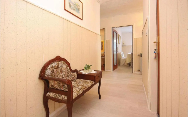 Three-Bedroom Apartment in Brodarica