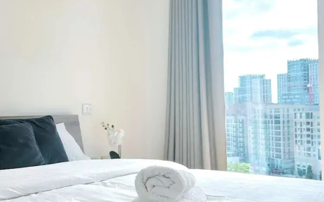 London Apartment Oasis - Close to City Center