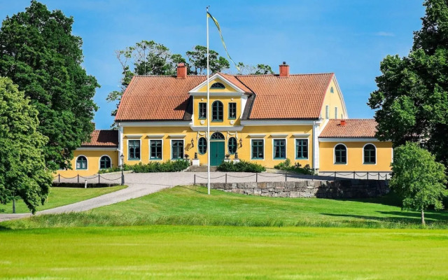 15 Person Holiday Home in Hjortkvarn-by Traum