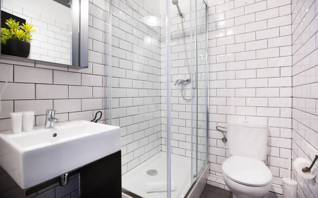 No 23 - The Streets Apartments