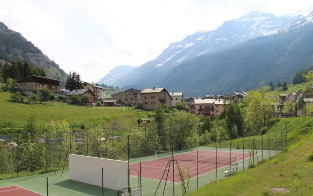 Appartement Lanslevillard, 3 pièces, 6 personnes - FR-1-508-58