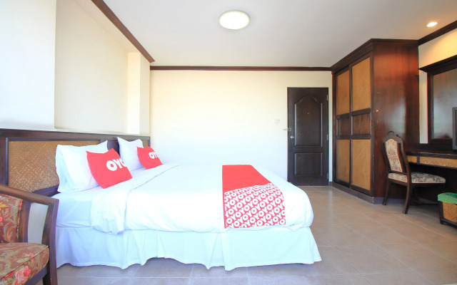 OYO 471 Sunshine Apartment