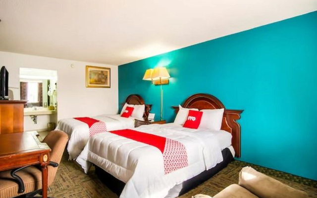 OYO Hotel Hutchinson KS West 4th Ave