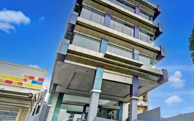 Townhouse Oak Pekanbaru near Mall Pekanbaru formerly Hotel Grand Sahara