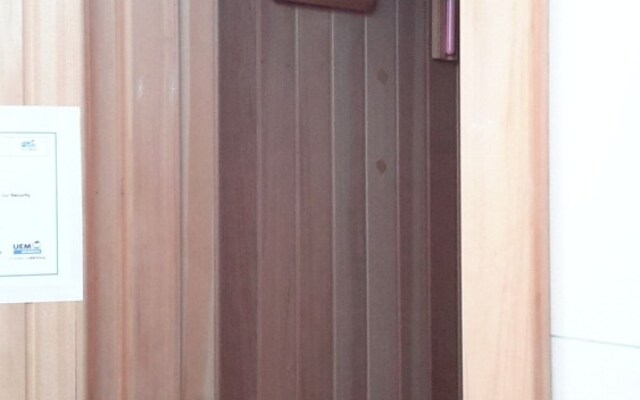 Happy Home At Teega Residence