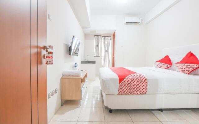 Green Lake View Luxury Apartment by Indah