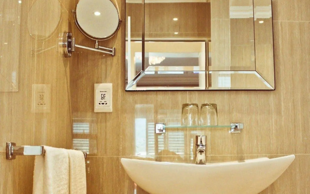 The Coach House at Val du Charron