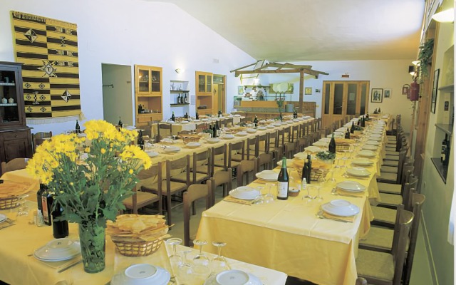 Enis Monte Maccione
