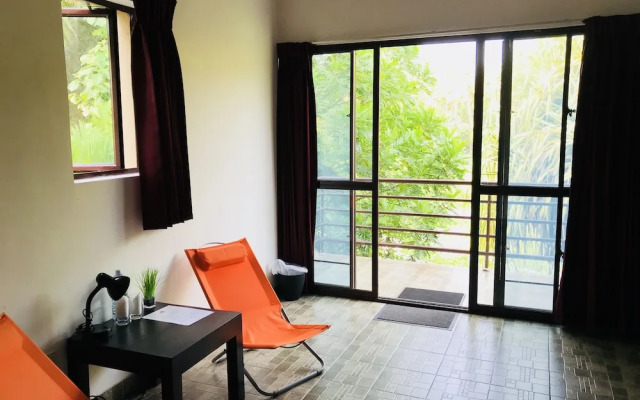 Sri Beach Bungalows and Villa