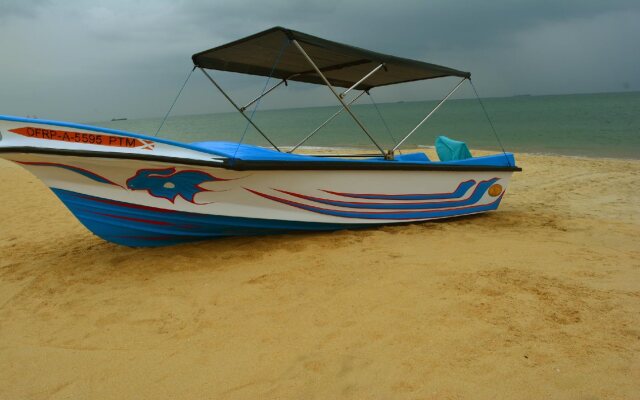 Roshanne Beach Resort