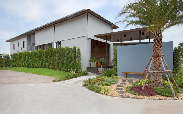 Vann Hua Hin Resort