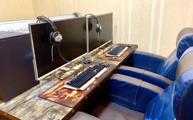Jingmen Gelv Hotel