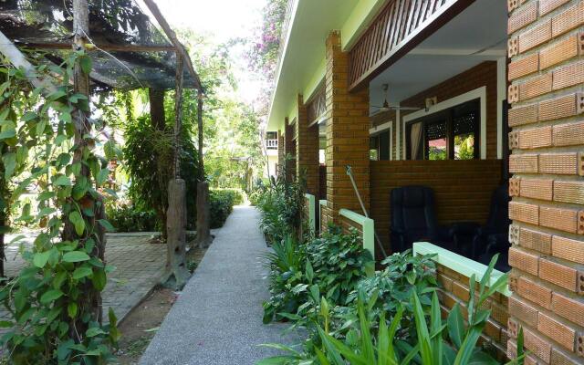 Ladda Resort