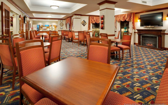 Holiday Inn Express Hotel & Suites Easton by IHG