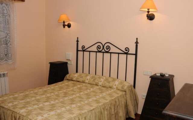 Hostal Rural El Manantial De Gredos