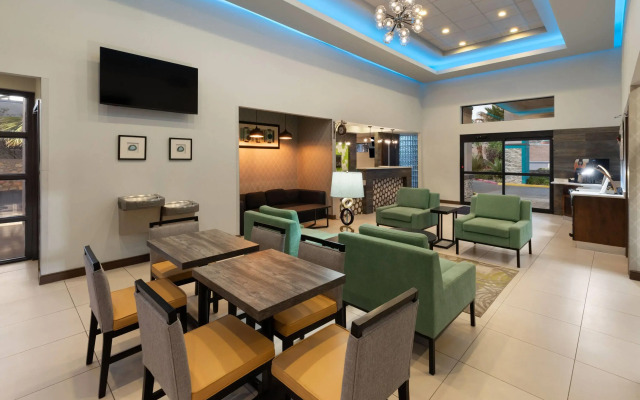 Ramada by Wyndham El Paso