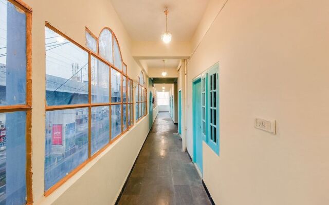 OYO 28207 Classic Guest House