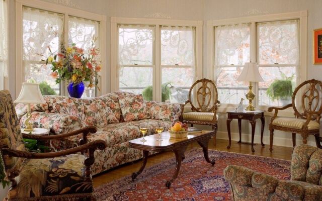 Arsenic and Old Lace B&B