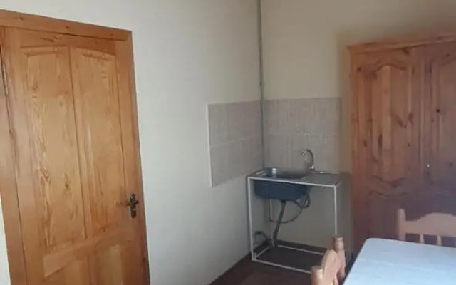 Guest House Caravan Tamchy