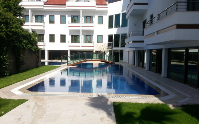 Malahit Exclusive City Hotel