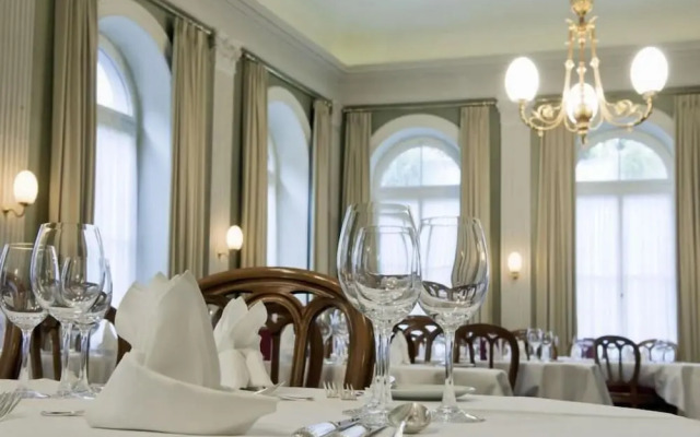 BLUME. - Baden Hotel & Restaurant