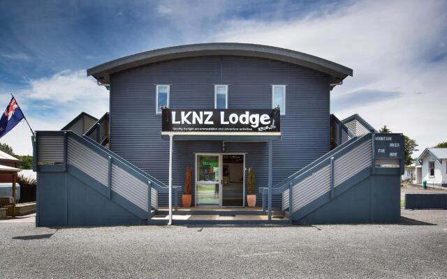 LKNZ Lodge & Cafe