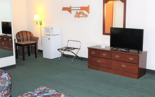 AmeriVu Inn & Suites - Cumberland