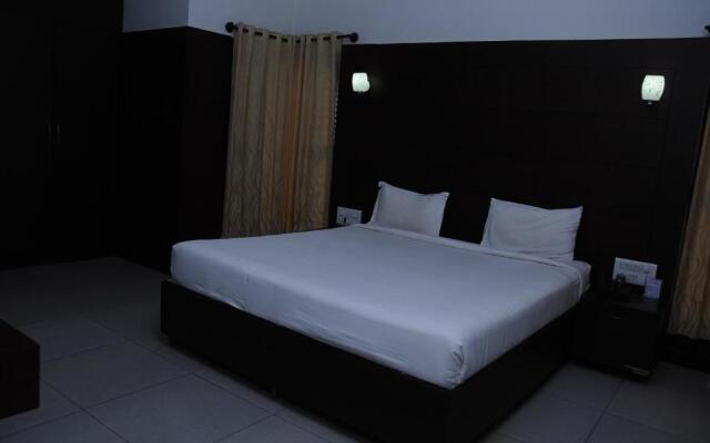 Kings Residency - Boutique Hotel