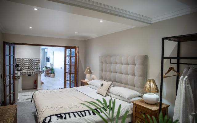 Sea Castle Hotel Camps Bay