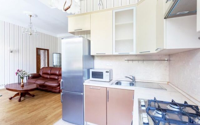 ApartLux на наб. Шевченко