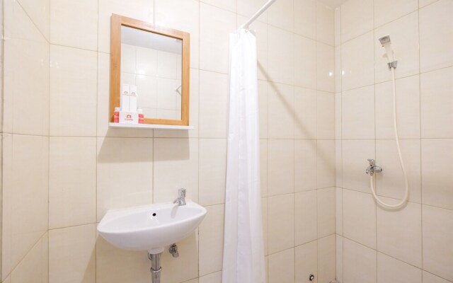 Spacious Bassura City Apartment with Pool View