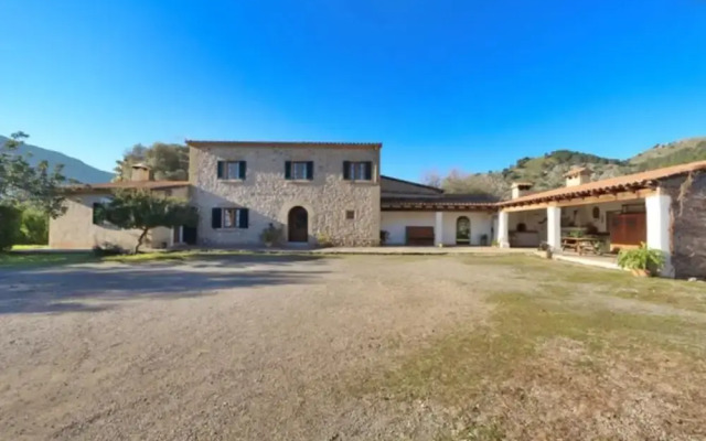 Vall de March Finca Farmhouses by Vida Villas