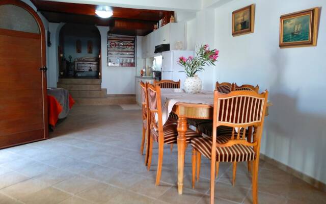 Τraditional home Fabrica , south Crete , Agios Pavlos