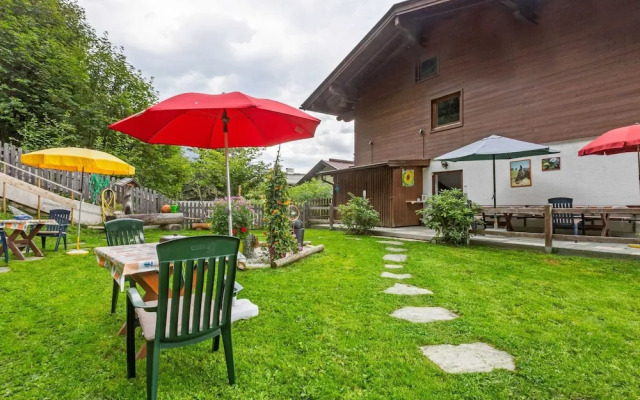 Spacious Apartment in Saalbach-hinterglemm near Ski Area