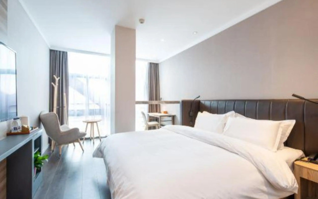 Hanting Premium (Nanjing West Wan'an Road Branch)