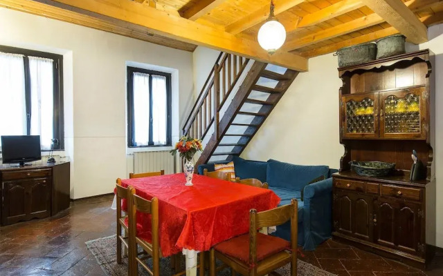Four-room Apartment 15 Minutes From the Center of Milan