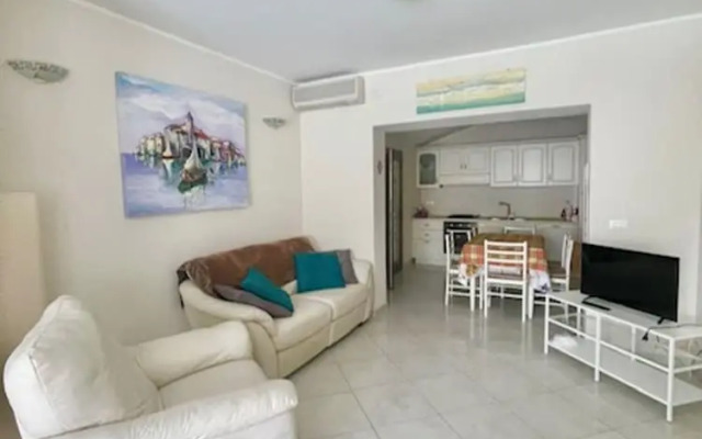 Delightful Villa With Garden and Pool in Albarella