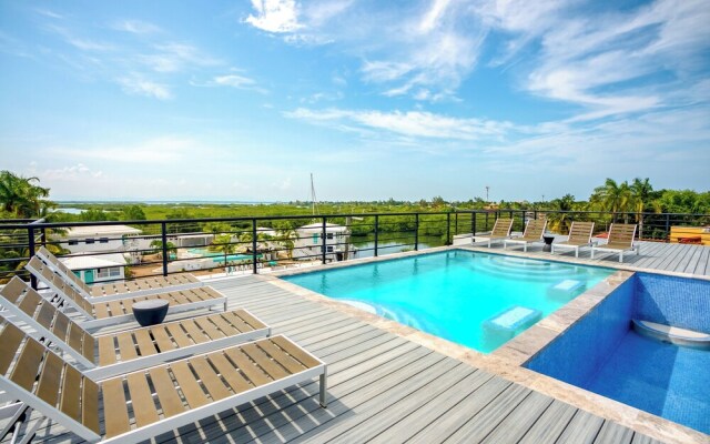 Sunset Gecko Condos - Unit 1A