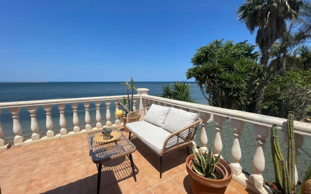 MARINETA CASIANA "Villa Angela"