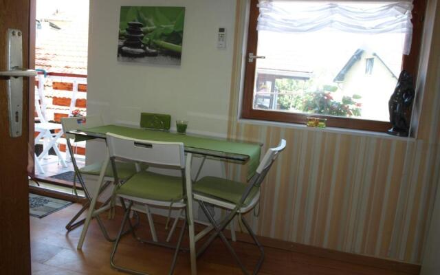 APARTMENT " Studio Green "