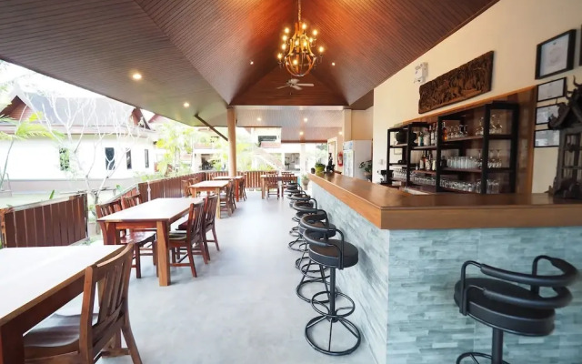 Chanapha Residence (SHA Extra Plus)