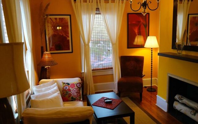 The Heirloom Inn