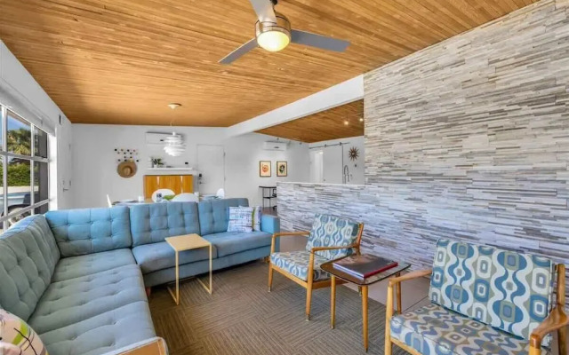 Modern Paradise at Sonora