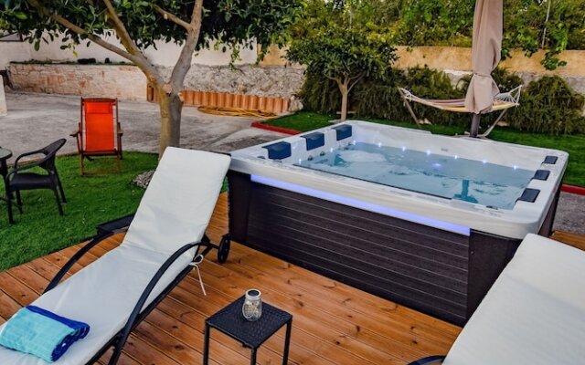 Adam Stone Villa