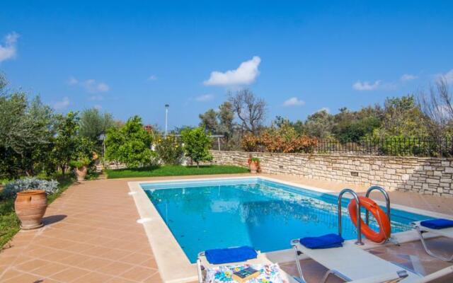 Afroditis House