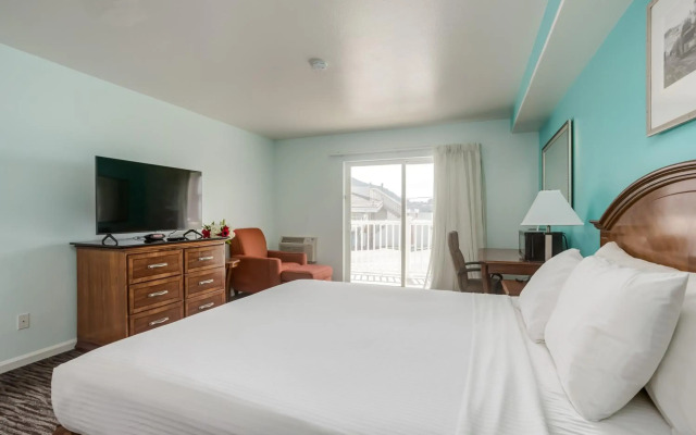 Pacifica Beach Hotel