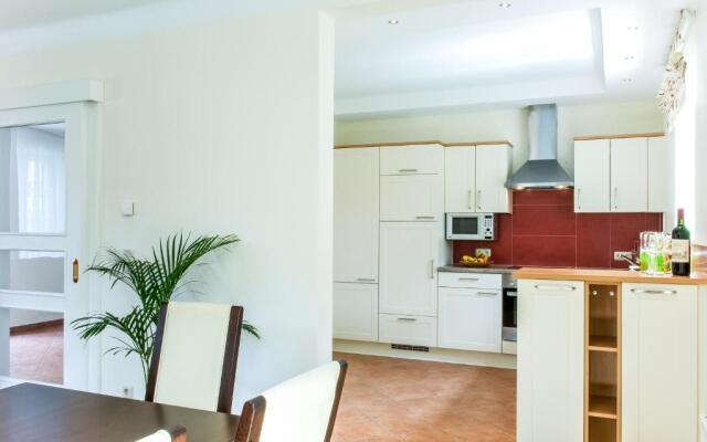 Ferienhaus Kleine Gartenvilla